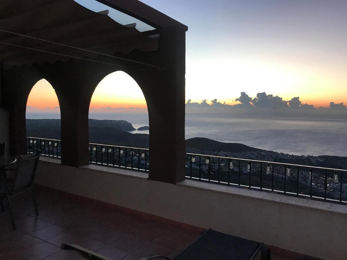 Appartamento Vista Superior Hola Zeezicht!! Cumbre del Sol Esterno foto